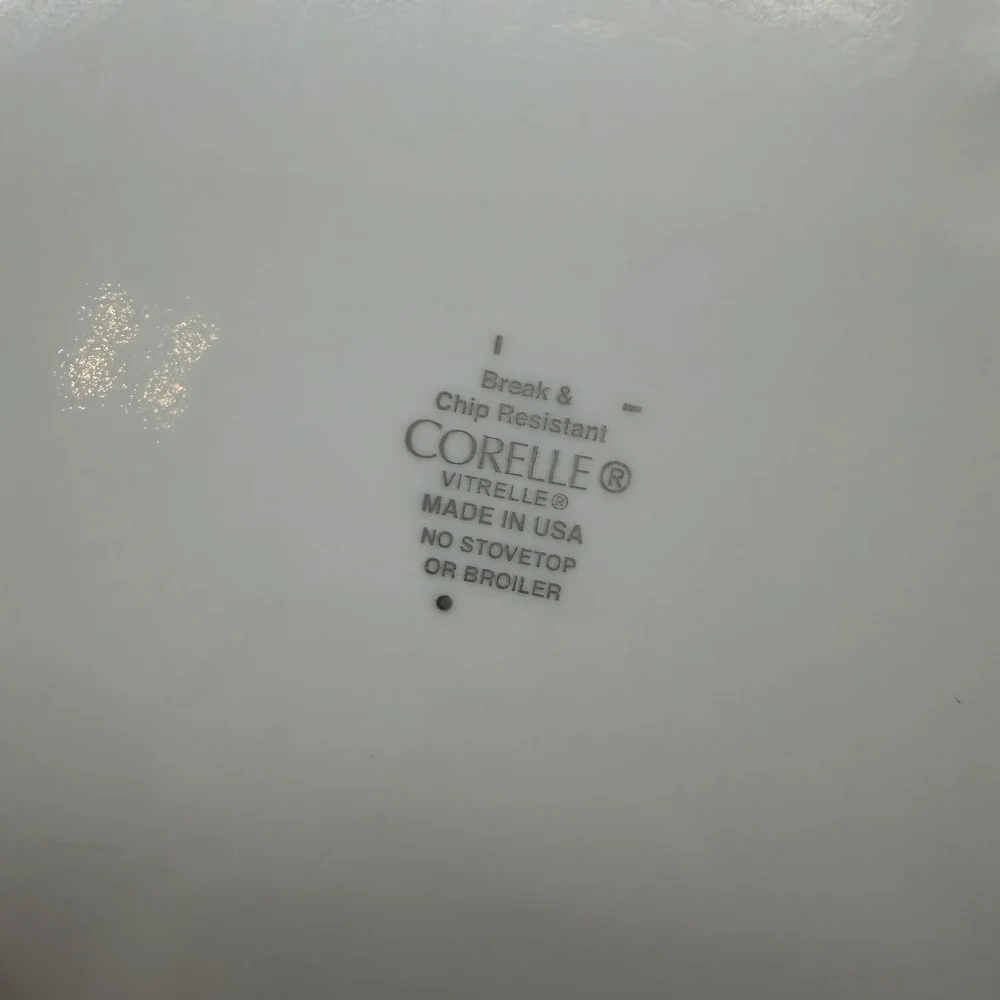 Corelle Nouveau Lunch Plates Set of 4 Black Grey Paisley salad plates